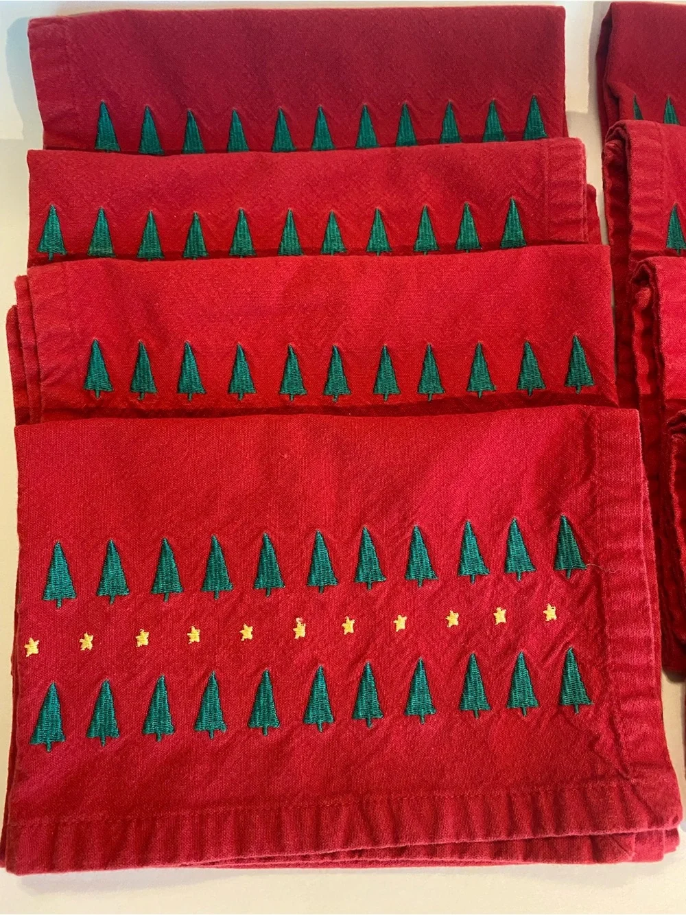 tag Chicago Christmas Tree Napkins Set of 8 Red Embroidered Cotton Holiday 18x18